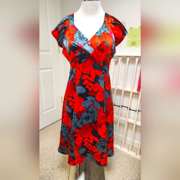 The Limited Floral Midi Dress Sz. 10 - Picture 1 of 3